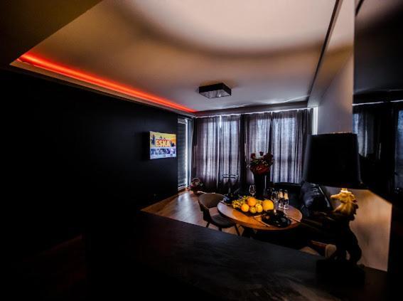 Apartament Premium Black Hors Centrum Scisle-Etiuda Panoramiczna 2 -Garaz Podziemny Kielce Exterior photo